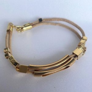 Pulseira Dourada com Fios Encerado – Estilo e Sofisticação