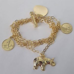 Pulseira Correntes e Pingentes Dourados - Estilo e Elegância