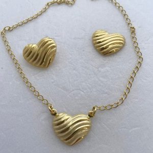 conjunto gargantilha e brinco coração diamantado banhado