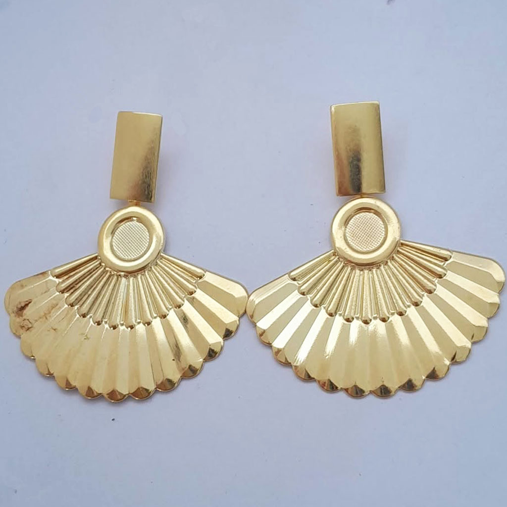 Maxi Brinco Banhado – Destaque Seu Visual com Elegância - Imagem 2