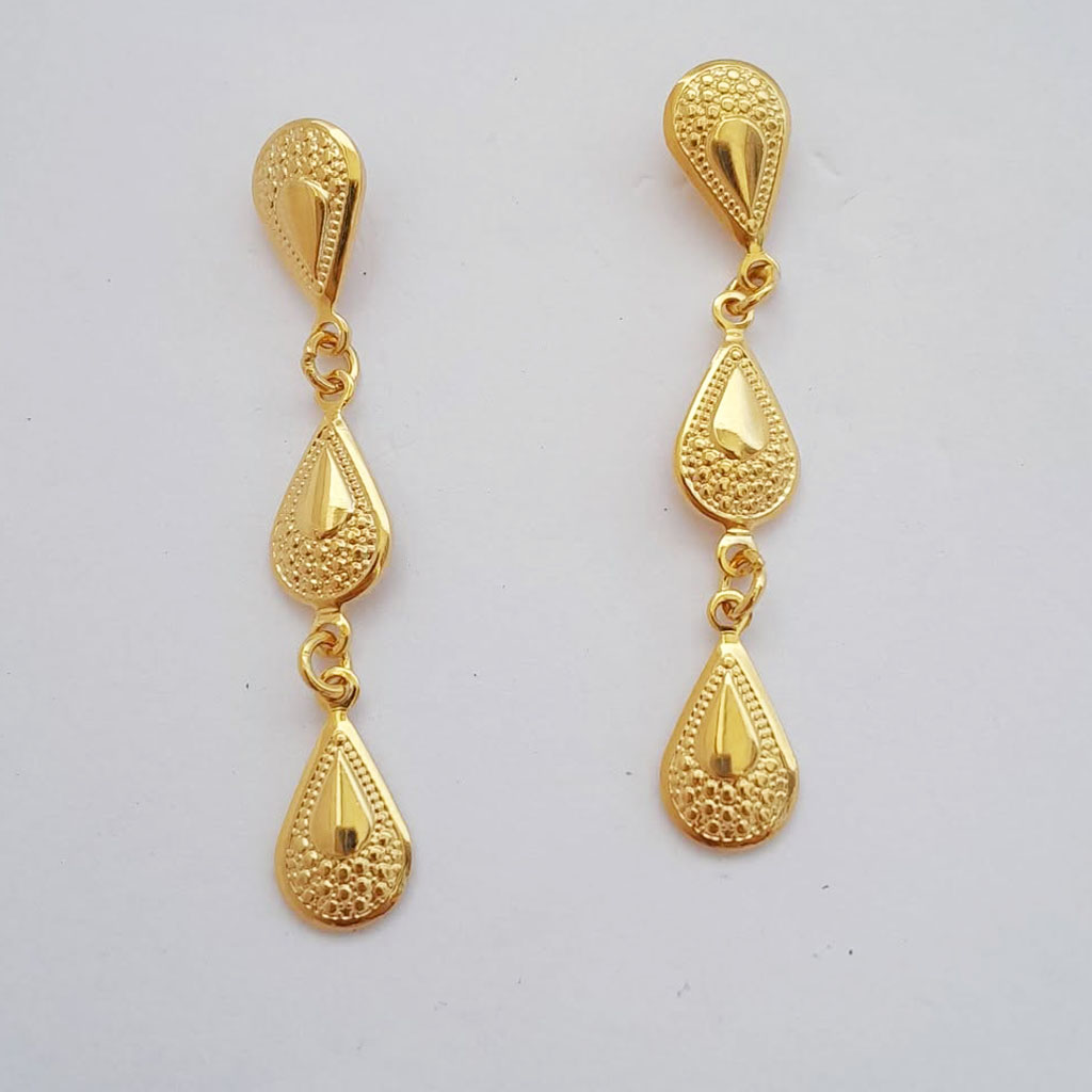 Maxi Brinco Banhado – Destaque Seu Visual com Elegância - Imagem 3