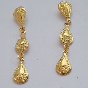 Maxi Brinco Banhado  – Destaque Seu Visual com Elegância
