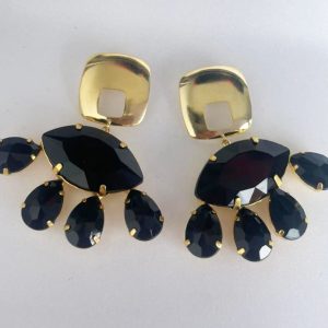 Brinco grande banhado com chatons de resina