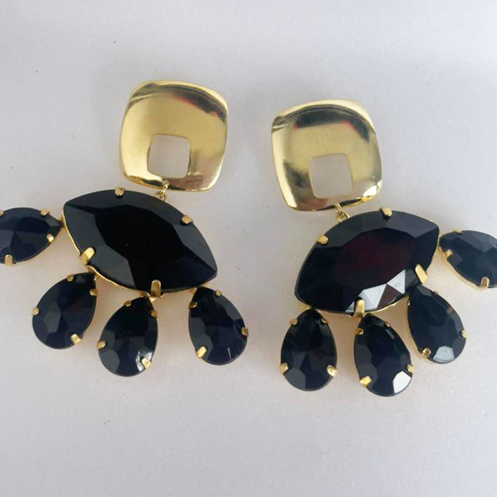 Brinco grande banhado com chatons de resina - Imagem 2