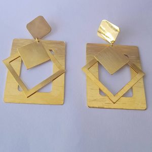 Maxi Brinco Banhado  – Destaque Seu Visual com Elegância