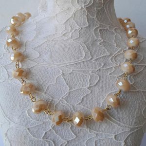 Colar Feminino Banhado com Cristais – Elegância e Estilo