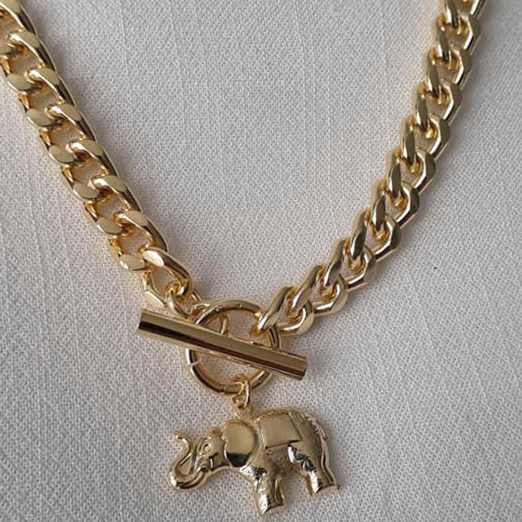 Colar Dourado Corrente Grossa com Pingente Elefante Banhado