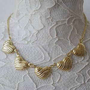 Colar Feminino Banhado Coração Diamantado – Elegância e Estilo