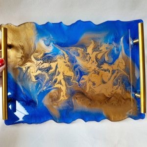 Bandeja em Resina Epóxi com Alças Douradas - Elegância