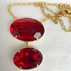 Colar Corrente Banhada com Chatons – Elegância e Brilho