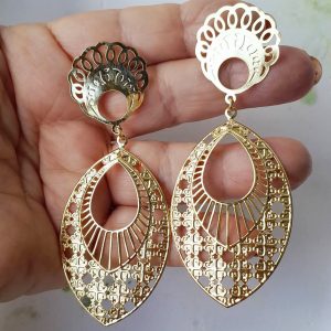Maxi Brinco Banhado - Destaque seu Visual com Elegância