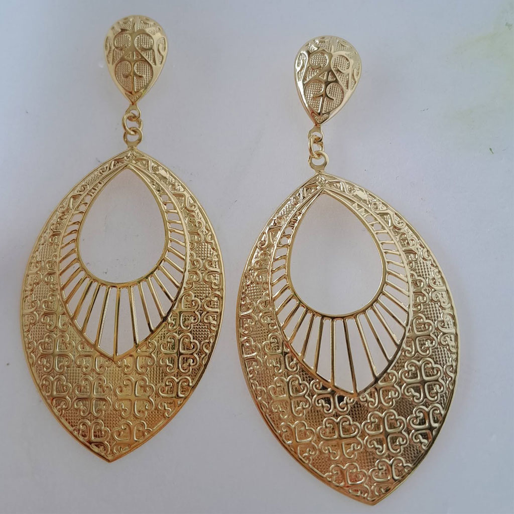 Maxi Brinco Banhado – Destaque Seu Visual com Elegância - Imagem 3