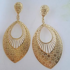 Maxi Brinco Banhado  – Destaque Seu Visual com Elegância