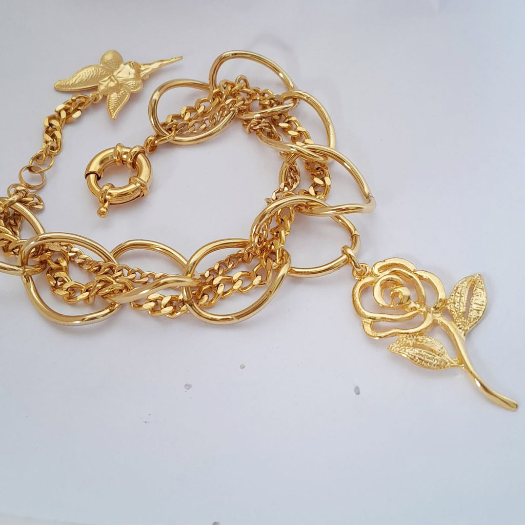 Pulseira Correntes Douradas com Pingentes Banhado - Imagem 6